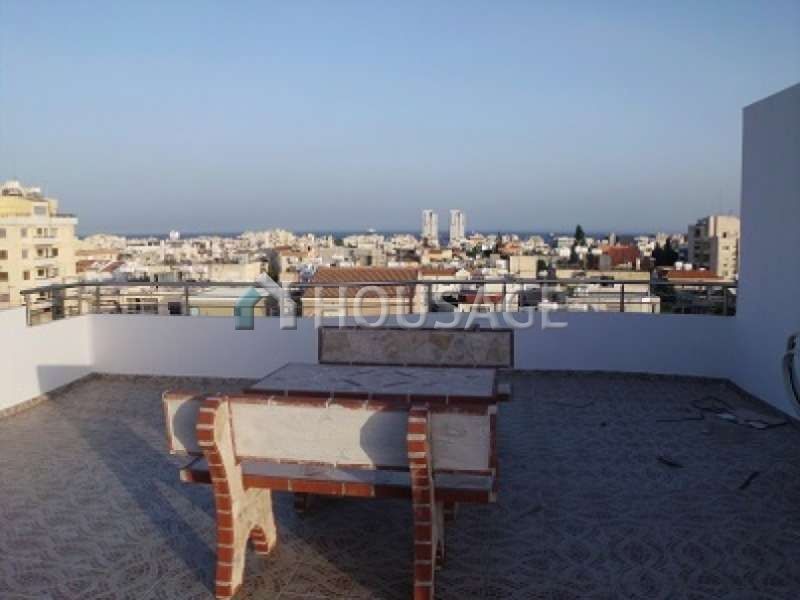 Коммерческая недвижимость в Лимасоле, Кипр, 350 м2 - фото 1