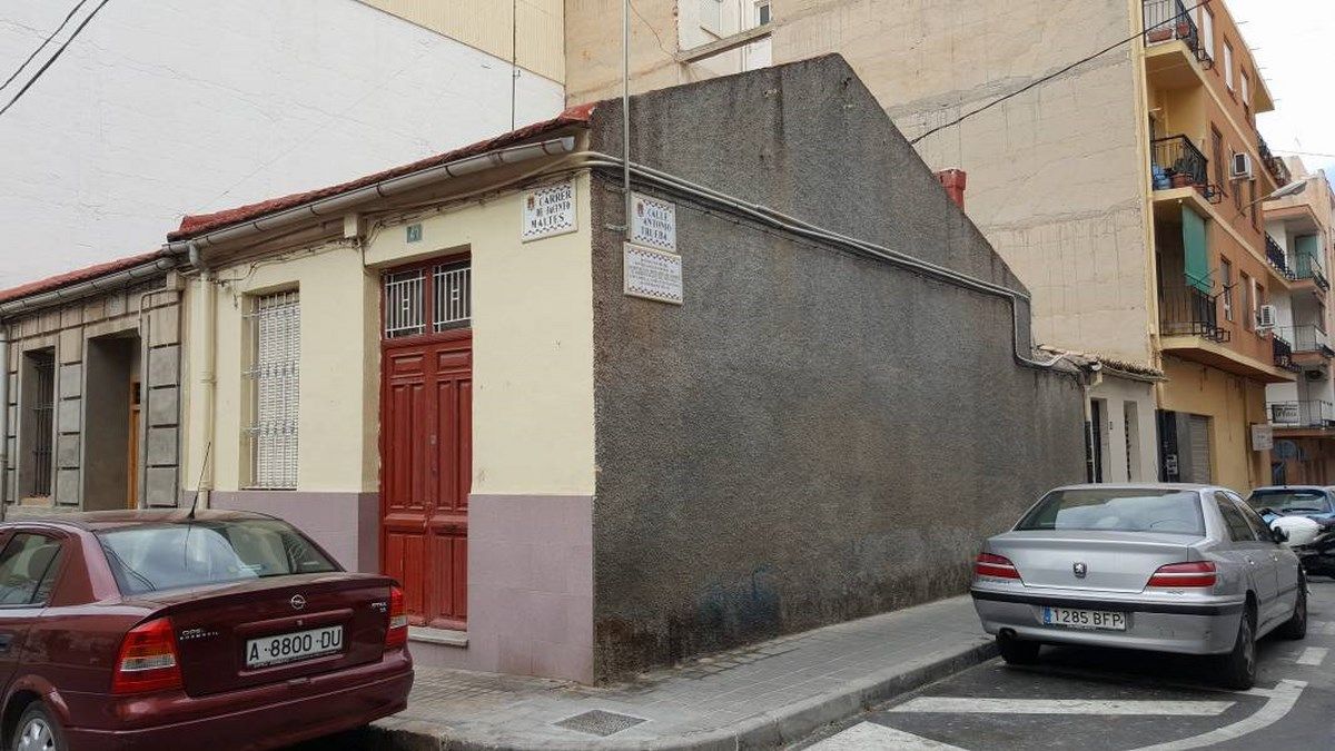 Дом под реконструкцию в Аликанте, Испания, 60 м2 - фото 1