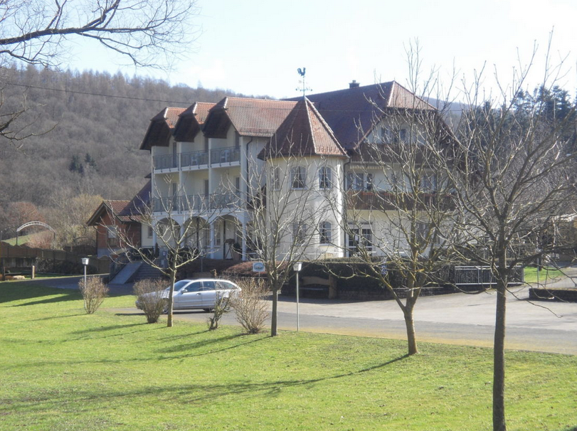 Отель, гостиница в Вюрцбурге, Германия, 700 м2 - фото 1