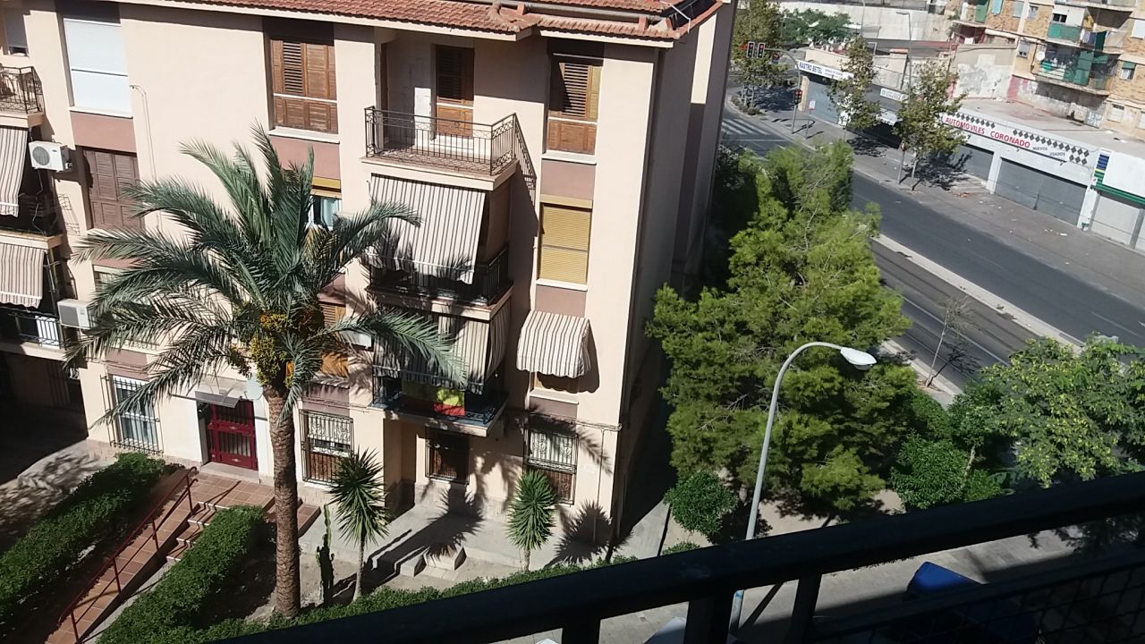Квартира в Аликанте, Испания, 90 м2 - фото 1
