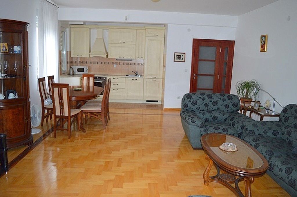 Квартира в Кумборе, Черногория, 91 м2 - фото 1