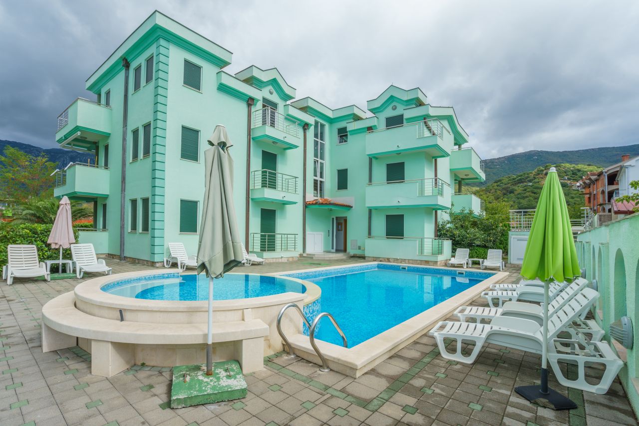 Апартаменты в Зеленике, Черногория, 74 м2 - фото 1