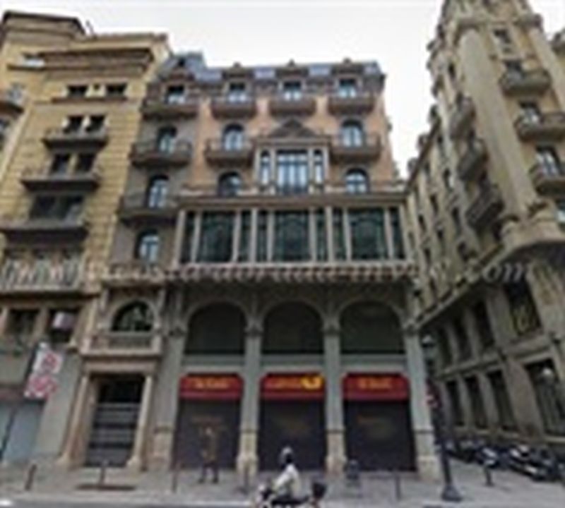 Коммерческая недвижимость в Барселоне, Испания, 3 518 м2 - фото 1