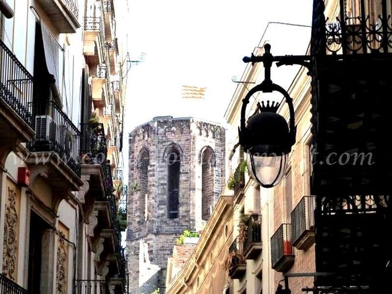 Коммерческая недвижимость в Барселоне, Испания, 389 м2 - фото 1