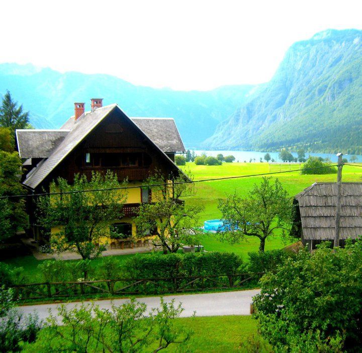 Отель, гостиница в Бохине, Словения, 245 м2 - фото 1