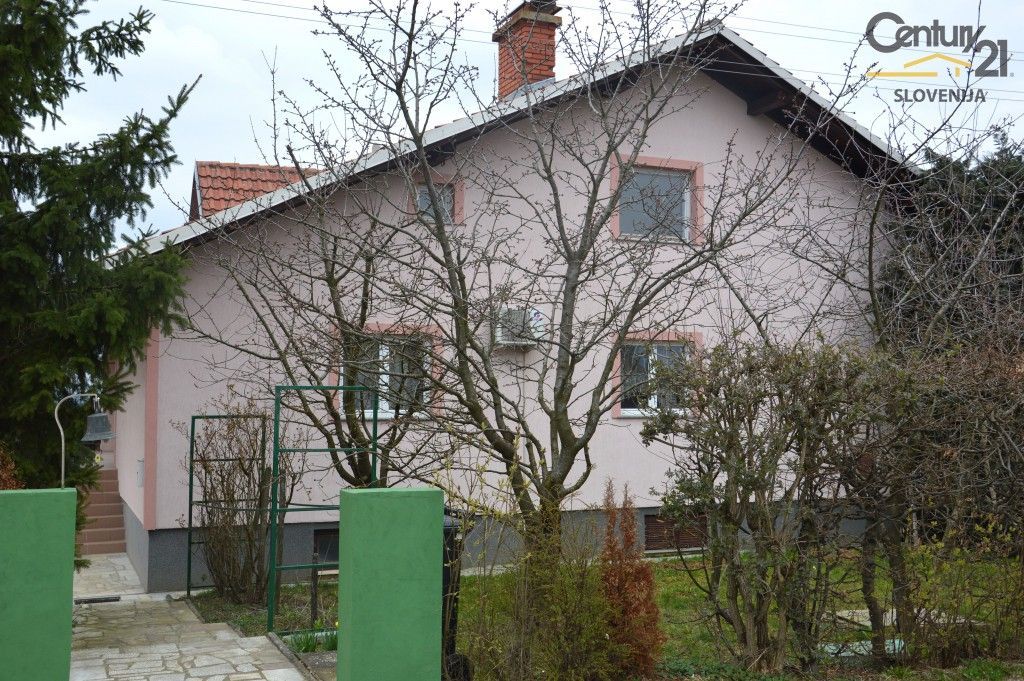 Дом в Мурска-Соботе, Словения, 178.6 м2 - фото 1