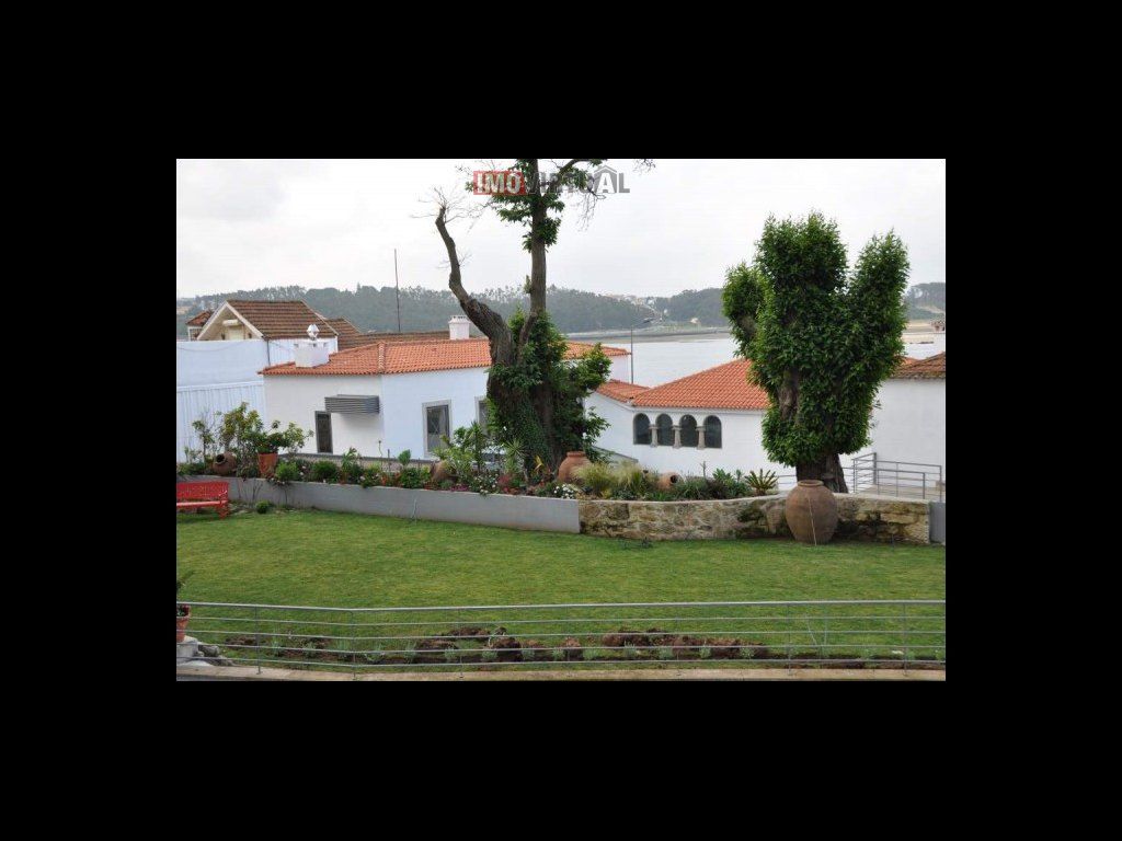 Отель, гостиница в Порту, Португалия, 822 м2 - фото 1