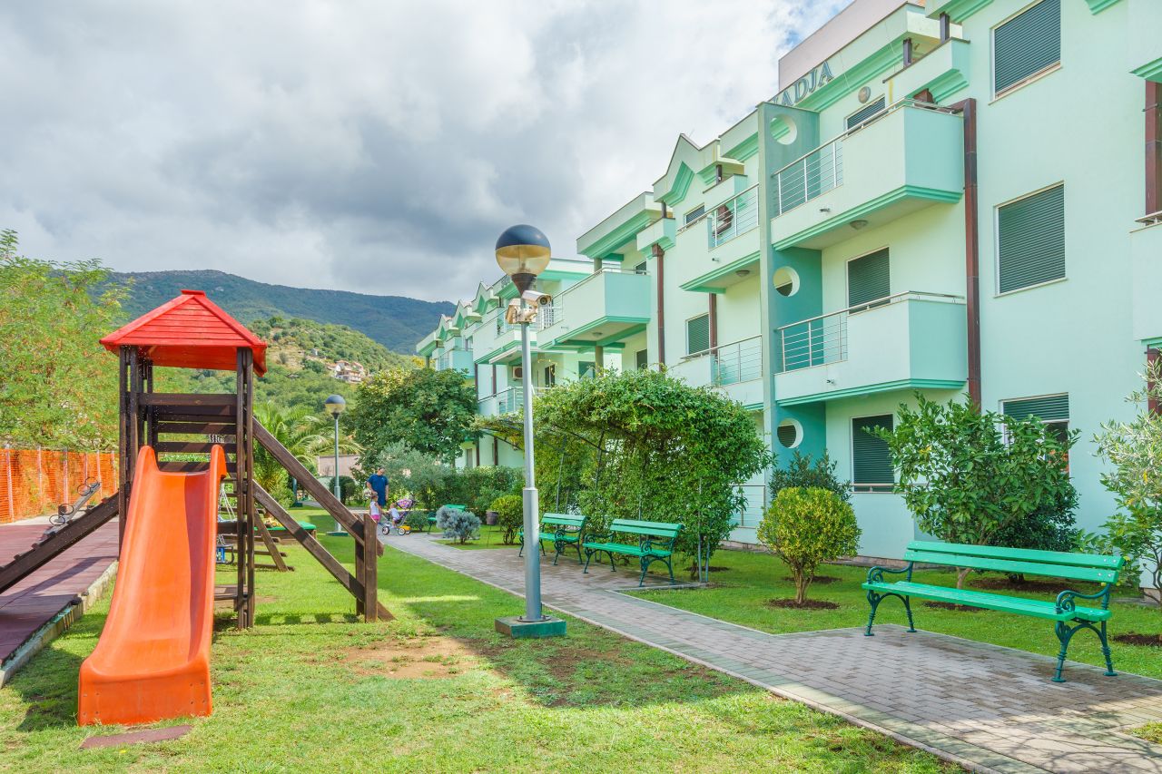 Апартаменты в Зеленике, Черногория, 82 м2 - фото 1