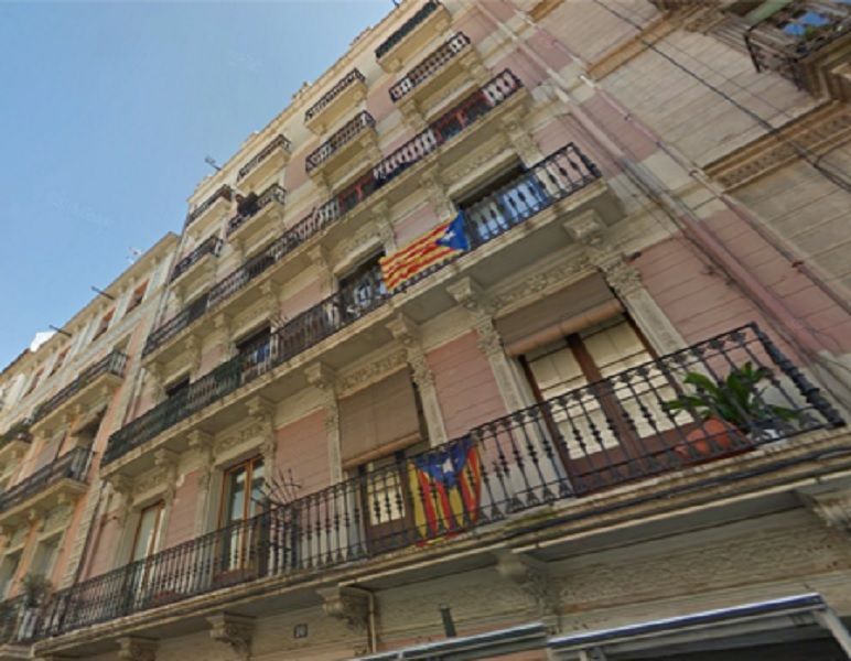 Доходный дом в Барселоне, Испания, 1 017 м2 - фото 1