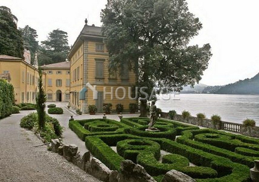Апартаменты у озера Комо, Италия, 100 м2 - фото 1