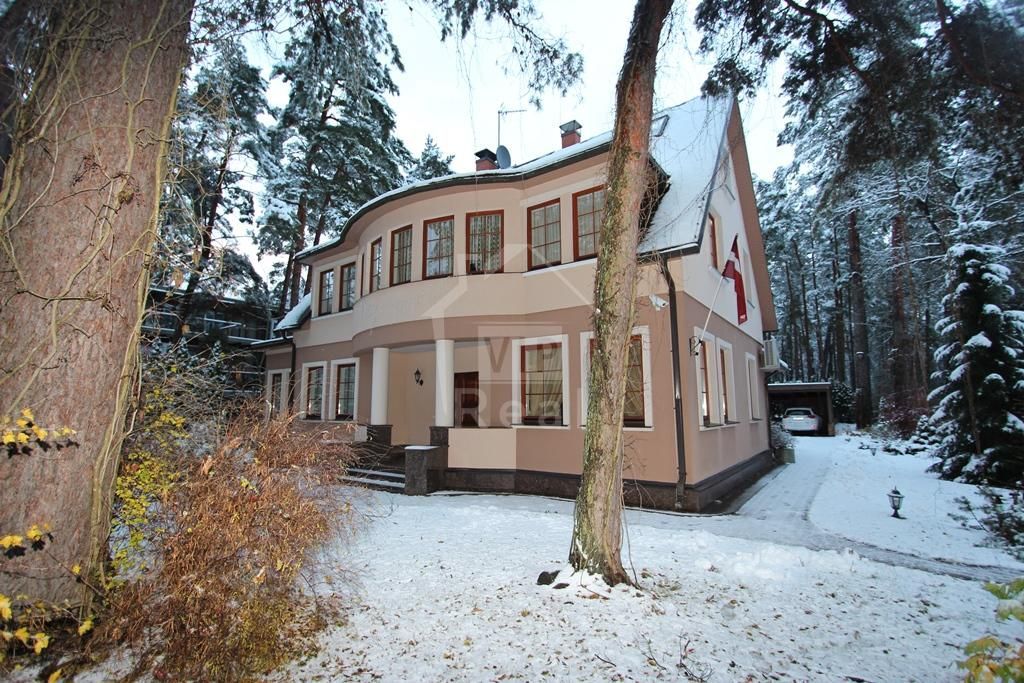 Дом в Юрмале, Латвия, 410 м2 - фото 1