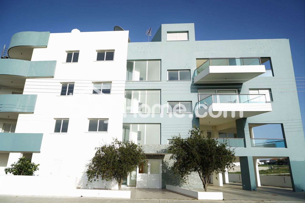Апартаменты Larnaka, Кипр, 52 м2 - фото 1