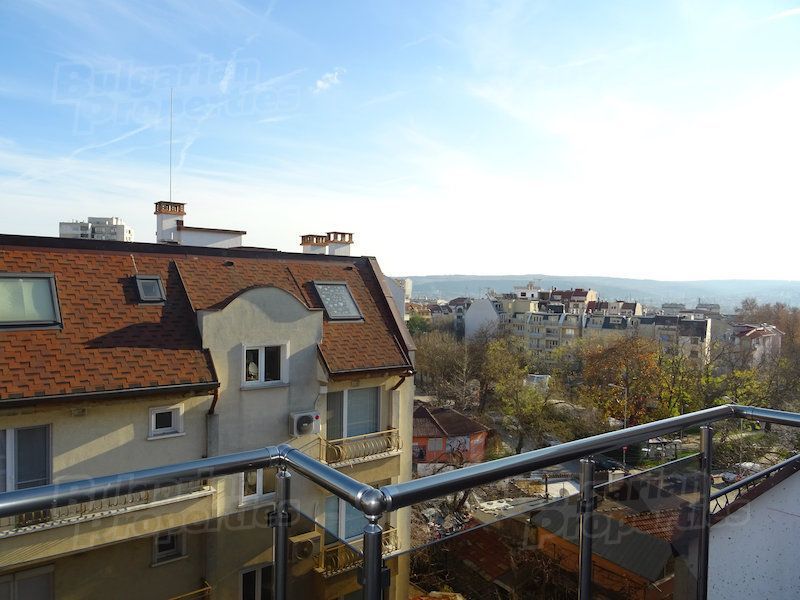 Апартаменты в Варне, Болгария, 77 м2 - фото 1