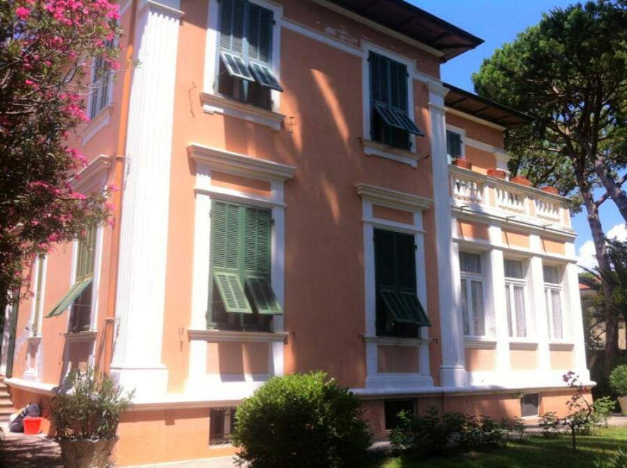 Апартаменты в Алассио, Италия, 300 м2 - фото 1