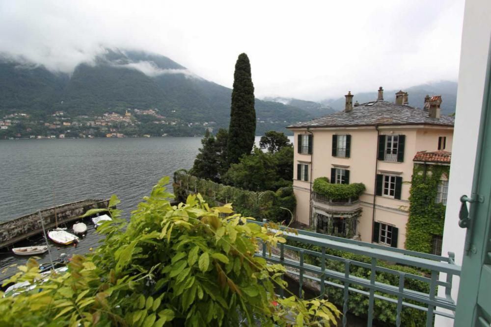 Апартаменты у озера Комо, Италия, 180 м2 - фото 1