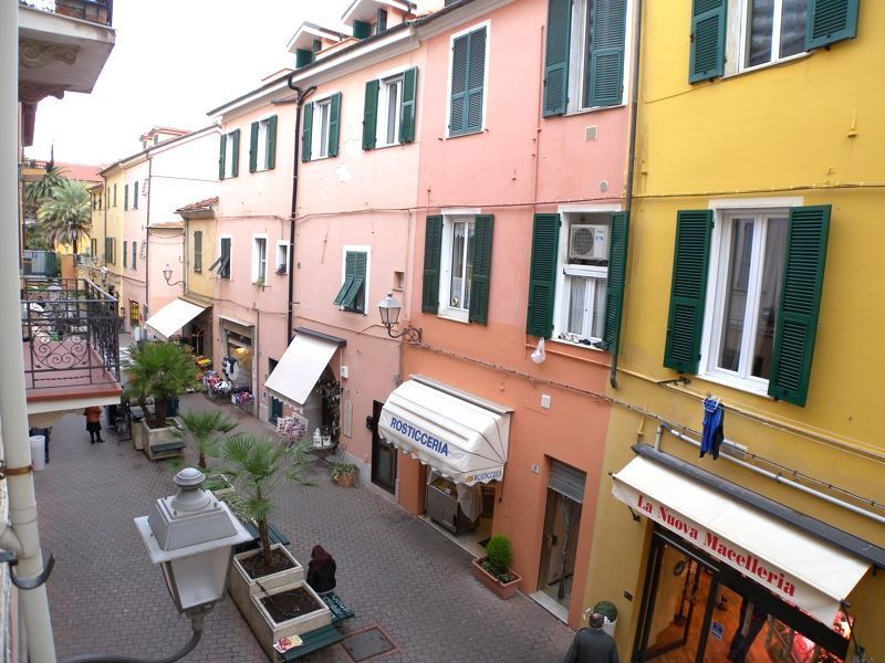 Апартаменты в Империи, Италия, 50 м2 - фото 1