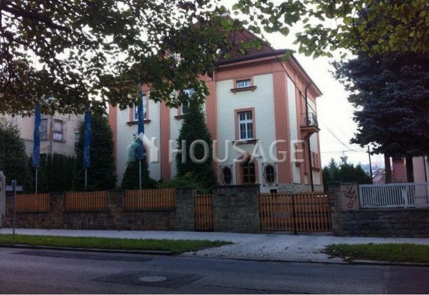 Дом в Усти-над-Лабем, Чехия, 353 м2 - фото 1