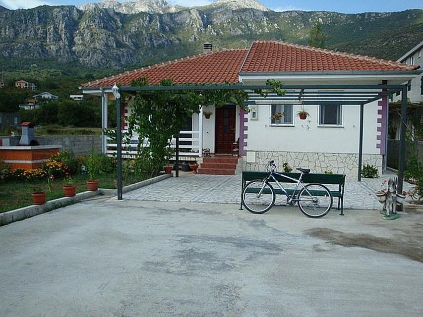 Дом в Зеленике, Черногория, 89 м2 - фото 1