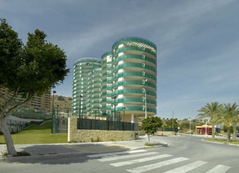Апартаменты в Бенидорме, Испания, 82 м2 - фото 1