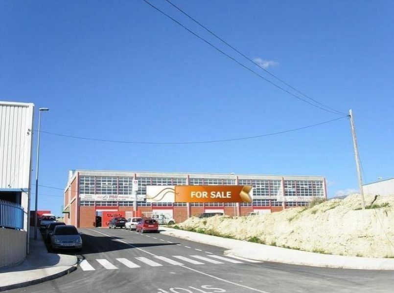 Коммерческая недвижимость в Бенидорме, Испания, 1 000 м2 - фото 1