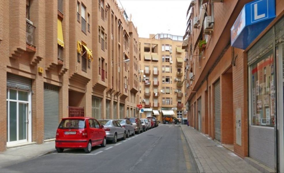 Коммерческая недвижимость в Аликанте, Испания, 85 м2 - фото 1