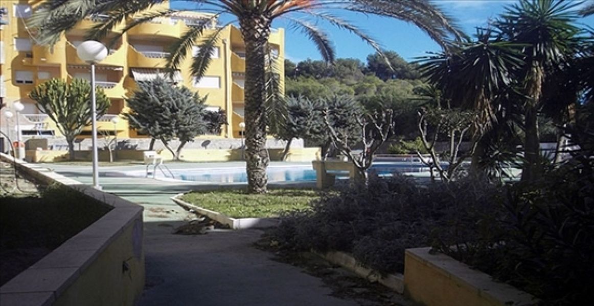 Коммерческая недвижимость в Аликанте, Испания, 394 м2 - фото 1