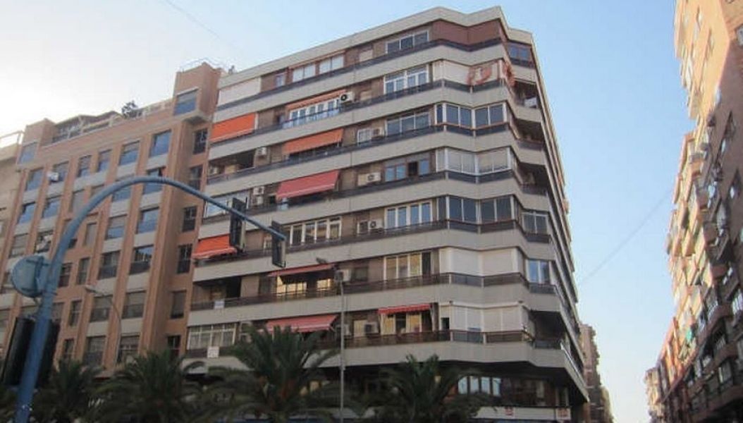Апартаменты в Аликанте, Испания, 118 м2 - фото 1