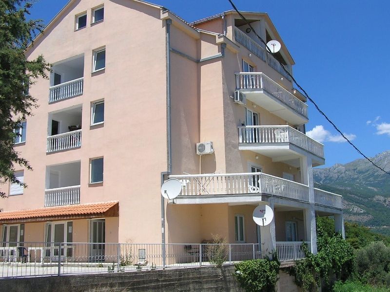 Квартира в Будве, Черногория, 63 м2 - фото 1