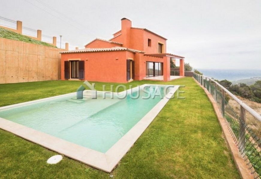 Дом в Бегуре, Испания, 245 м2 - фото 1