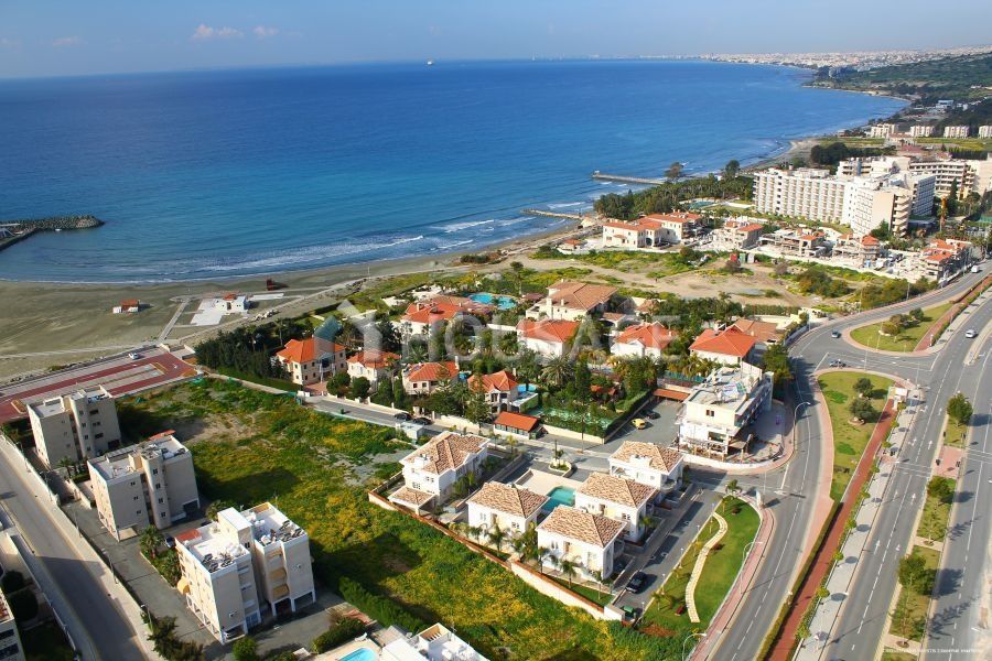 Вилла в Лимасоле, Кипр, 550 м2 - фото 1