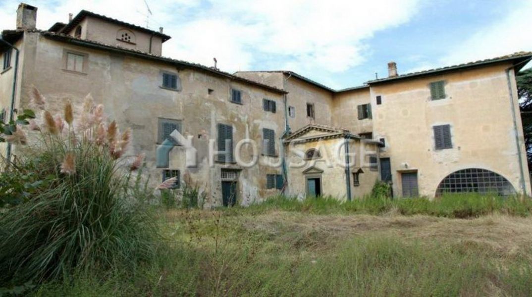 Дом в Пизе, Италия, 10 295 м2 - фото 1