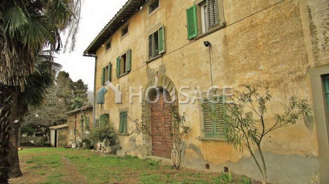 Дом во Флоренции, Италия, 2 650 м2 - фото 1