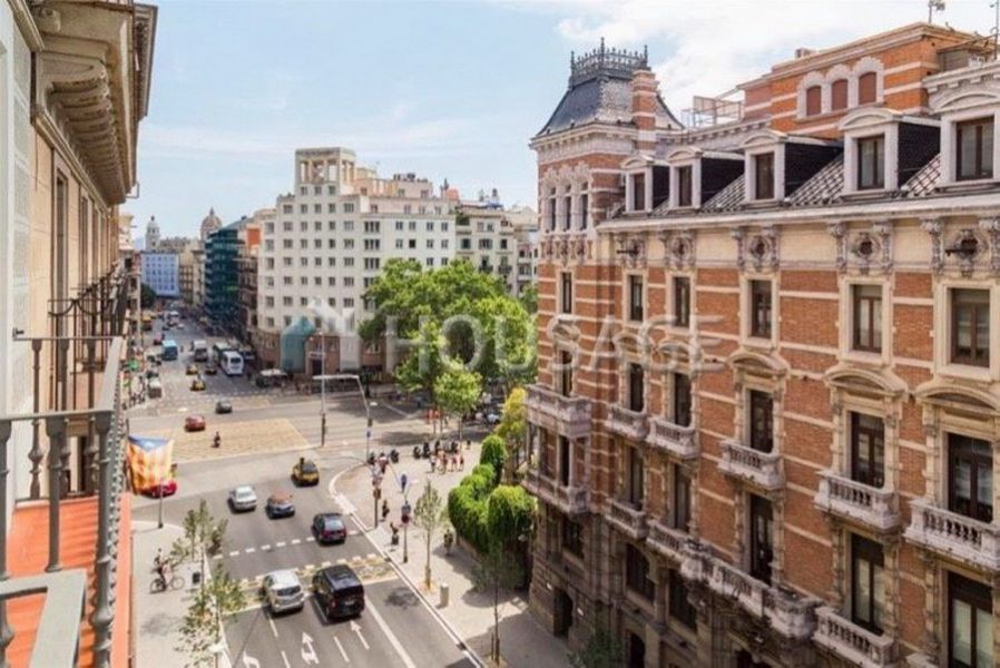 Квартира в Барселоне, Испания, 261 м2 - фото 1