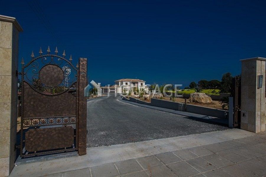 Дом в Протарасе, Кипр, 600 м2 - фото 1
