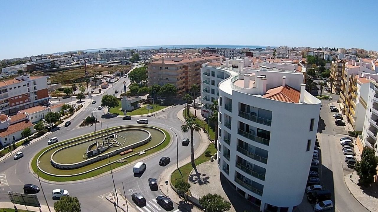 Апартаменты в Лагуше, Португалия, 80 м2 - фото 1