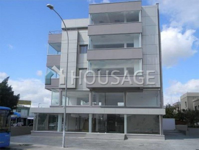 Коммерческая недвижимость в Лимасоле, Кипр, 1 285 м2 - фото 1