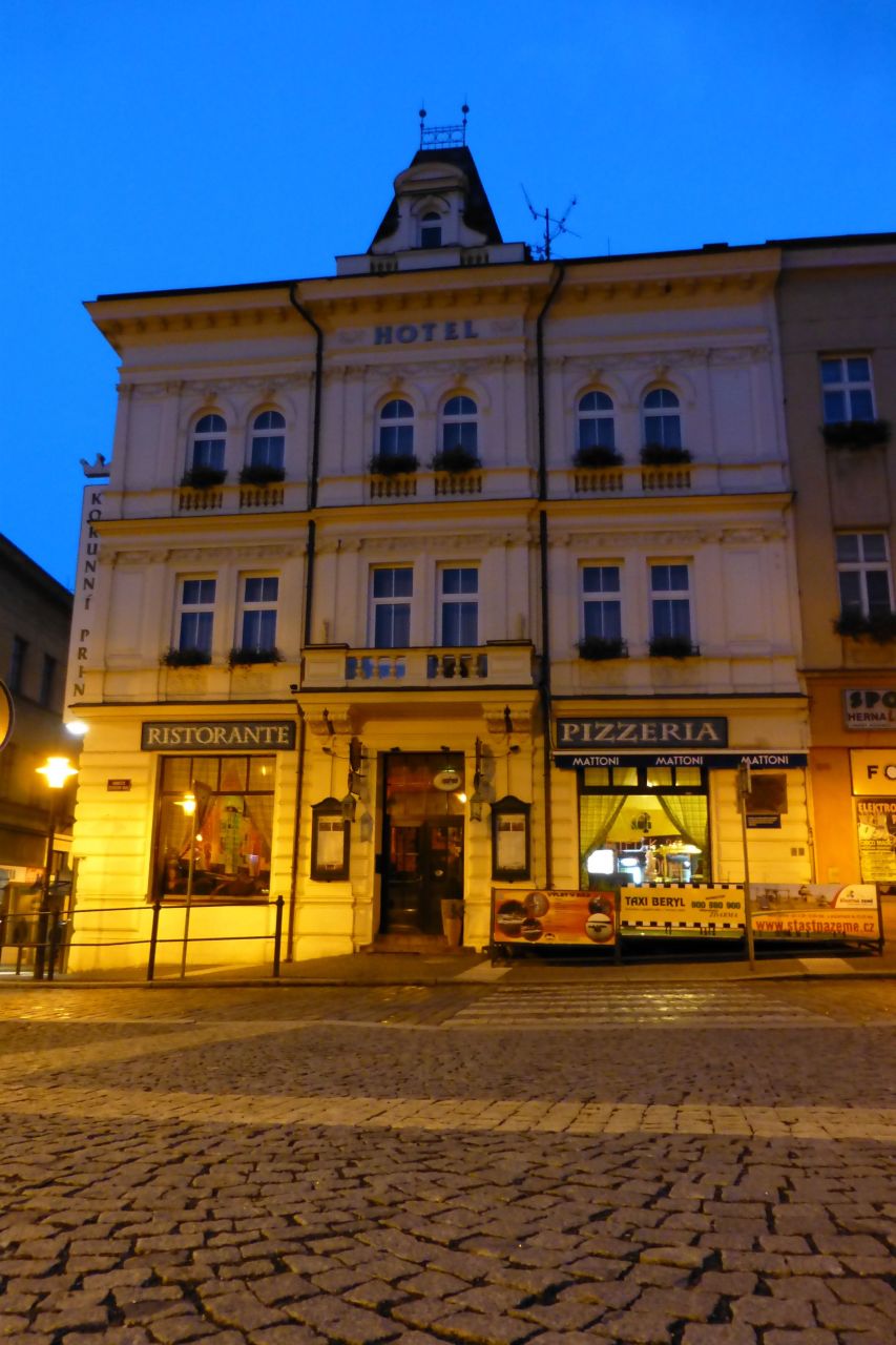 Отель, гостиница в Турнове, Чехия, 1 300 м2 - фото 1