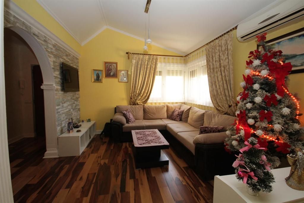 Квартира в Баре, Черногория, 124 м2 - фото 1