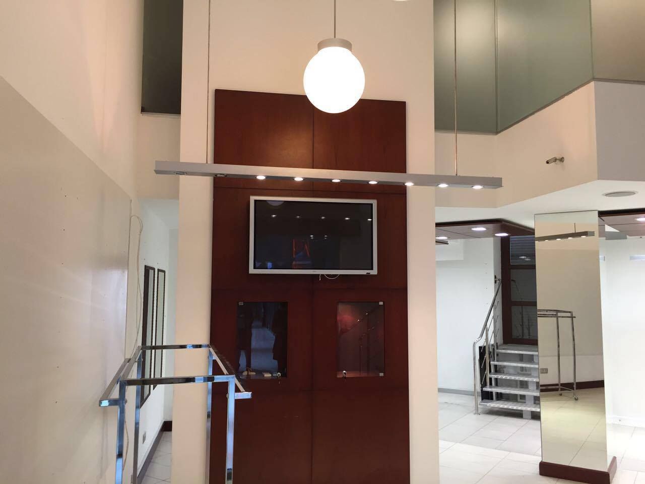 Магазин Одесса, Украина, 147 м² - фото 2