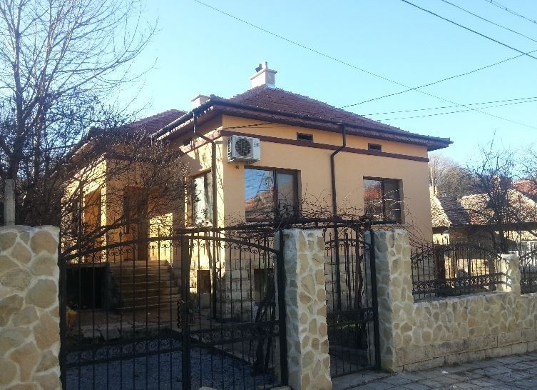 Дом в Поморие, Болгария, 100 м2 - фото 1