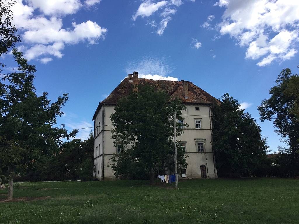 Замок в Птуе, Словения, 913 м2 - фото 1
