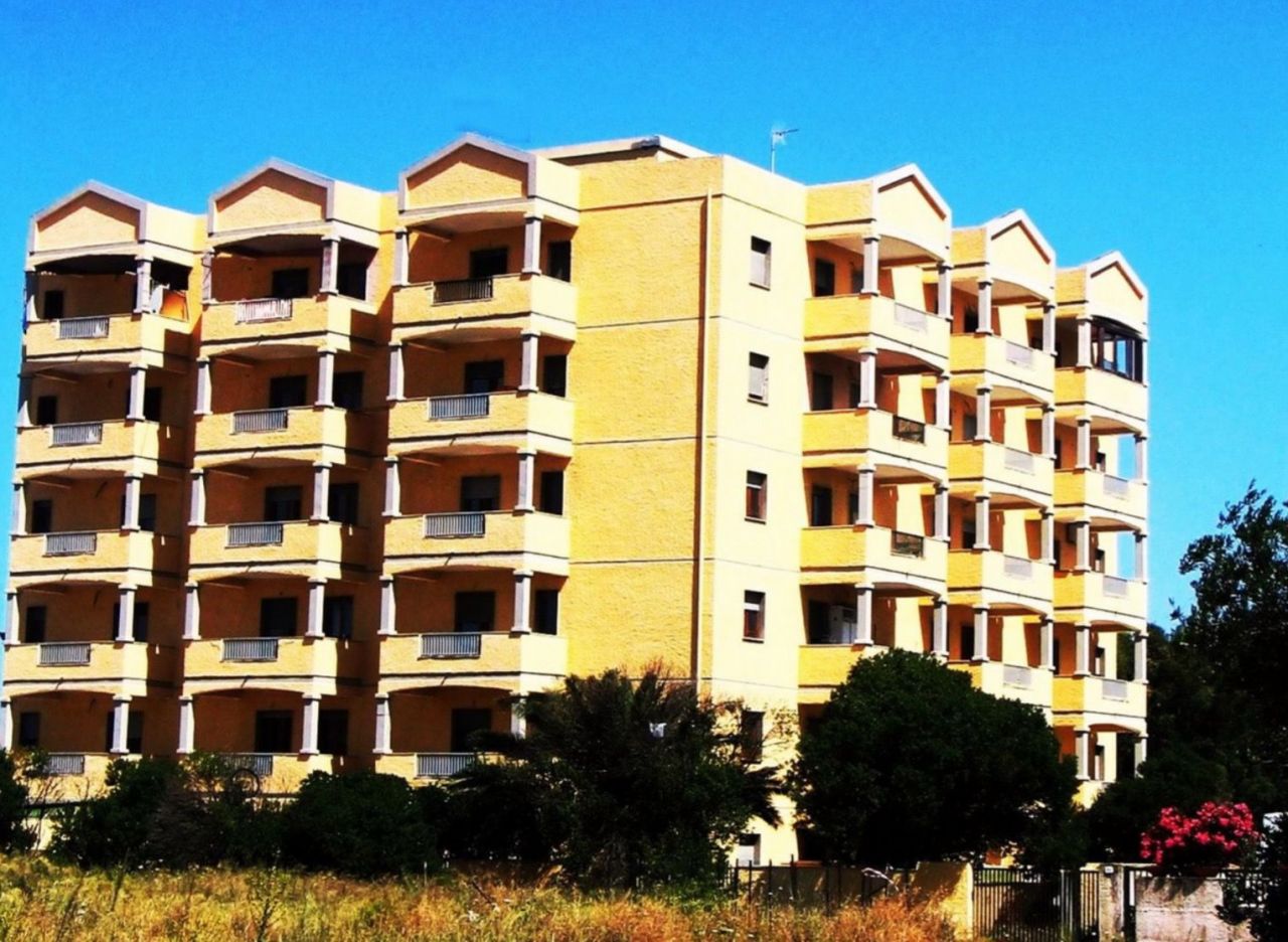 Апартаменты в Ольбии, Италия, 53 м2 - фото 1