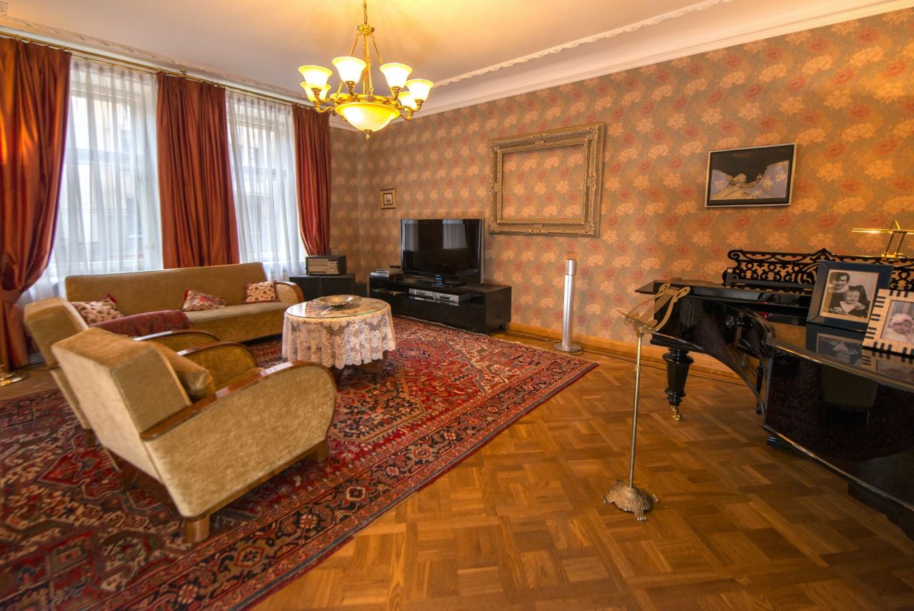 Квартира в Риге, Латвия, 199 м2 - фото 1