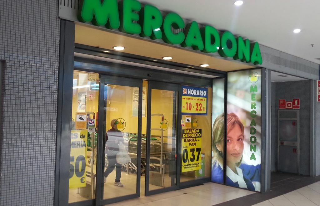 Магазин в Барселоне, Испания, 4 618 м2 - фото 1