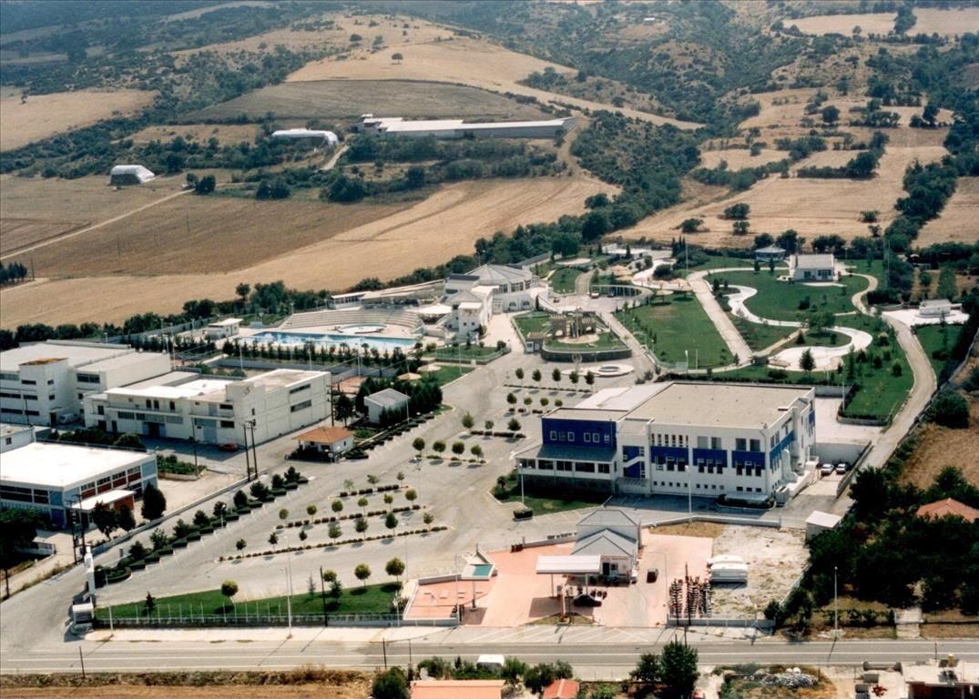 Коммерческая недвижимость в Салониках, Греция, 4 530 м2 - фото 1