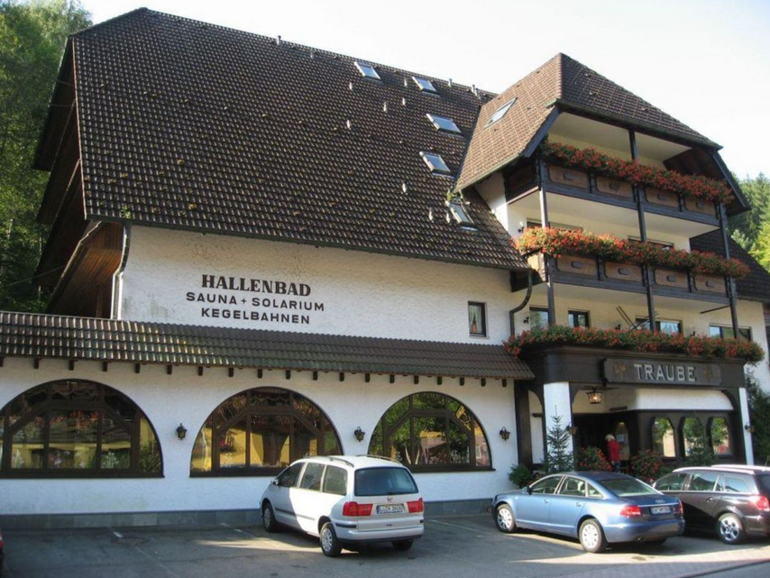 Отель, гостиница в Баден-Бадене, Германия, 1 100 м2 - фото 1