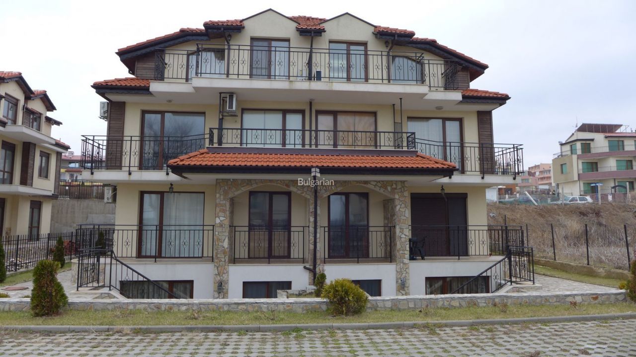 Апартаменты в Созополе, Болгария, 68.84 м2 - фото 1