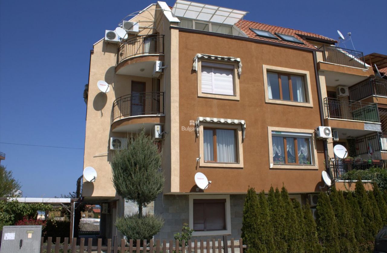 Апартаменты в Черноморце, Болгария, 68 м2 - фото 1