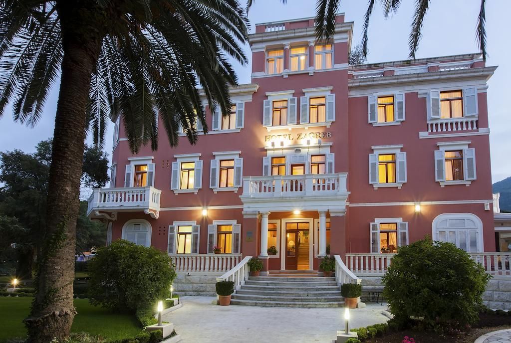 Отель, гостиница в Дубровнике, Хорватия, 2 228 м2 - фото 1