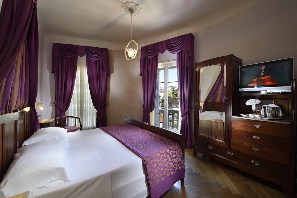Отель, гостиница в Венеции, Италия, 8 000 м2 - фото 1
